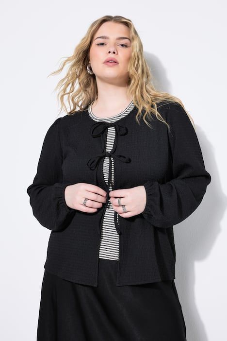 Blouse manches bouffantes, fermeture avec rubans