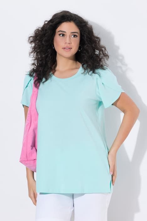 T-shirt, effet superposition. Col rond et manches courtes. Coupe évasée