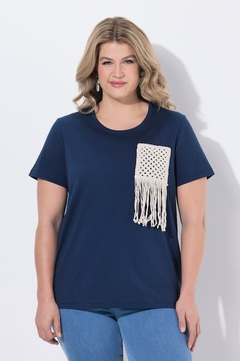 T-shirt en coton bio, poche poitrine en crochet, col rond et manches courtes