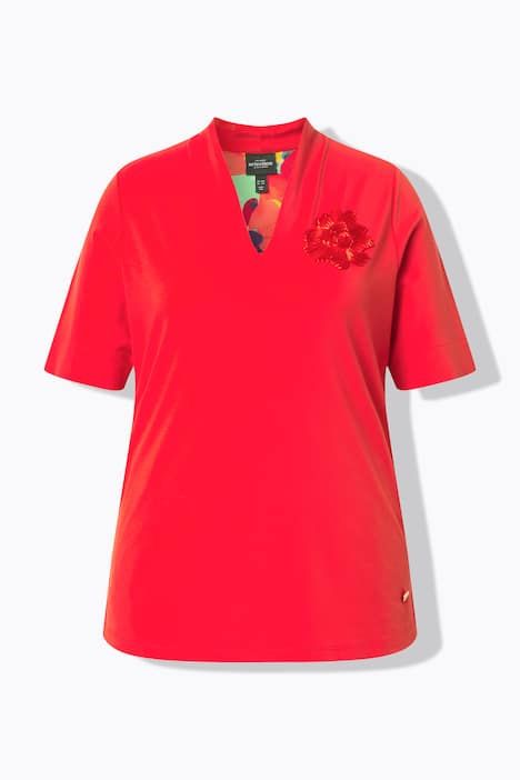 T-shirt à manches courtes, application, col calice avec encolure en V