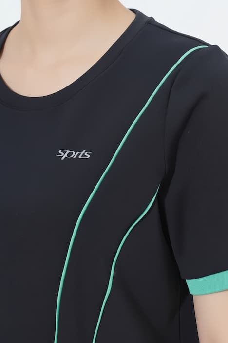 T-shirt technique en jersey thermique, décolleté rond et manches courtes, matière recyclée