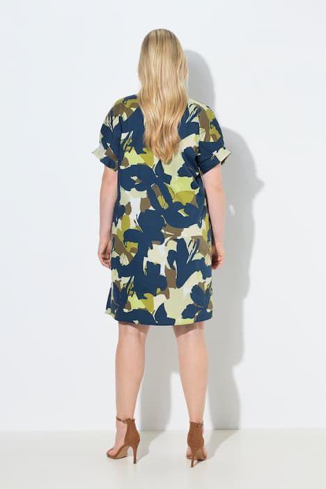 Robe imprimé abstrait, manches courtes et col tunisien