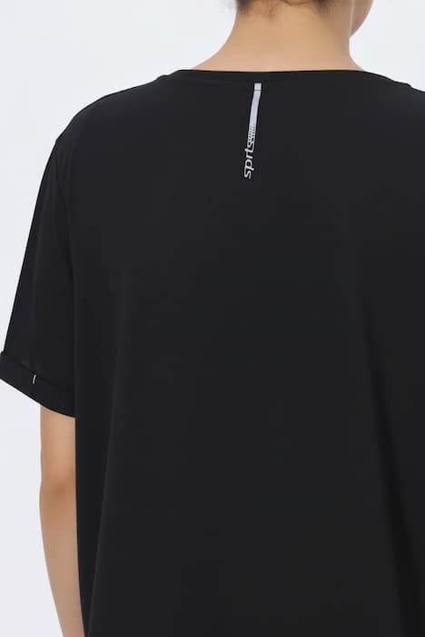 T-shirt technique, col en V et manches courtes, traitement antibactérien