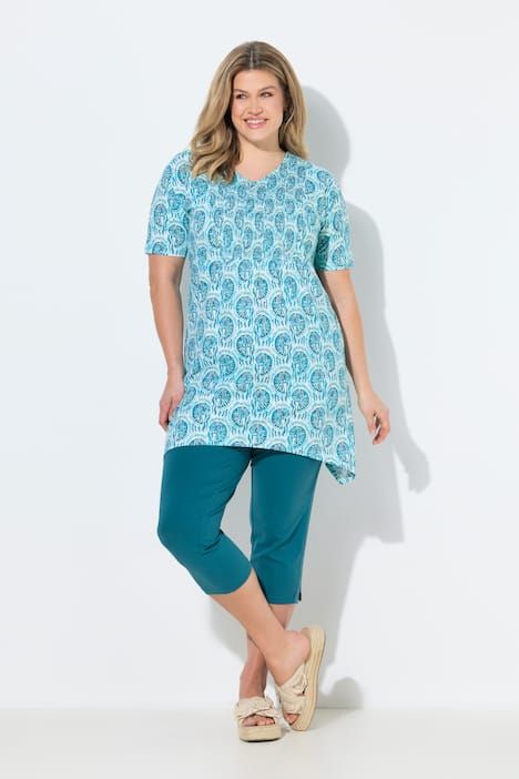 T-shirt long en coton bio, décolleté en V et manches courtes, coupe évasée