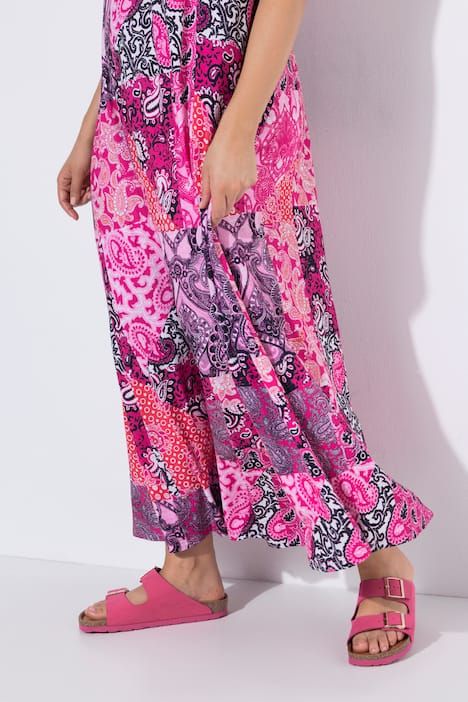 Robe maxi sans manches, jeu de motifs, décolleté en V et coupe évasée