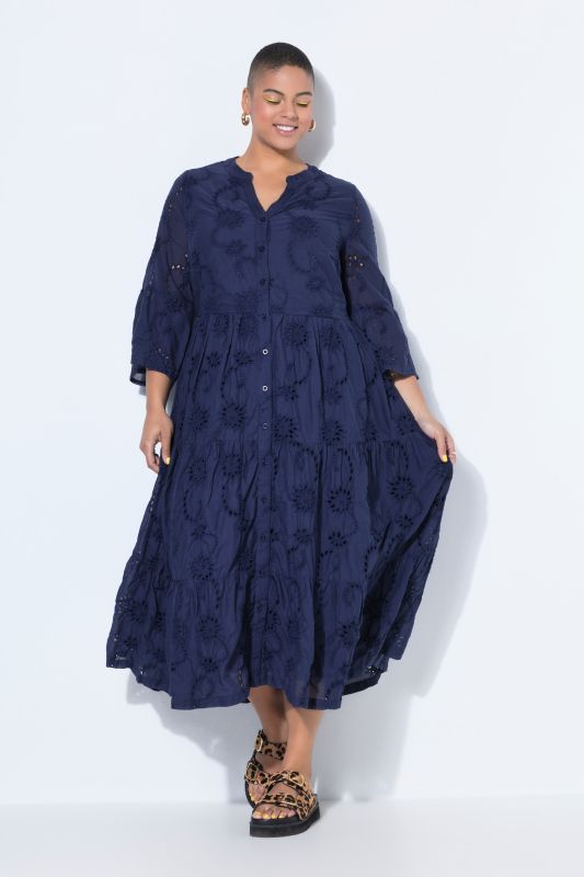 Robe maxi à volants. Manches 3/4 et broderie ajourée