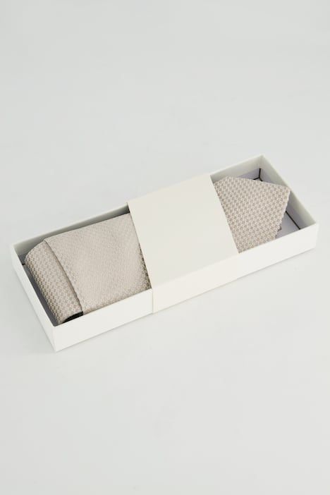 Ensemble cravate (très longue) et pochette JP 1880