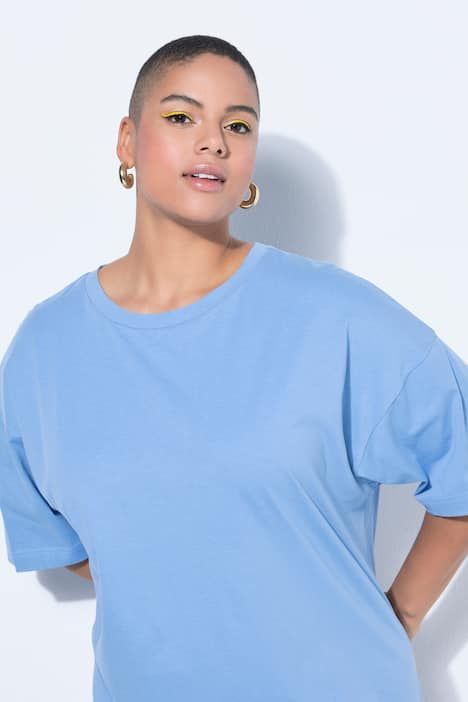 Robe en jersey avec volant, manches courtes et coupe évasée