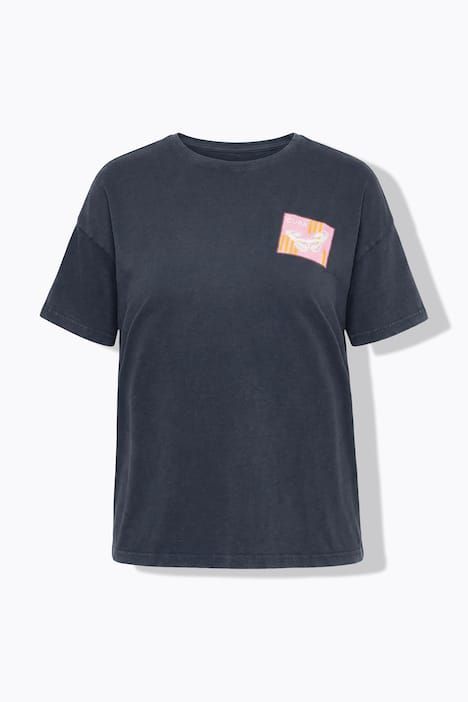 T-shirt oversize, style vintage et imprimés