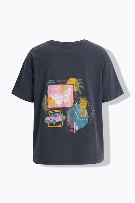 T-shirt oversize, style vintage et imprimés
