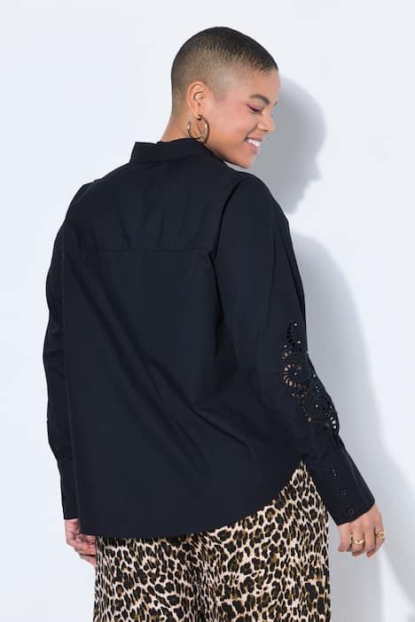 Chemisier coupe oversize, broderie et manches longues avec rivets fantaisie