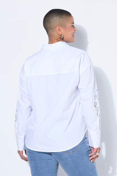 Chemisier coupe oversize, broderie et manches longues avec rivets fantaisie