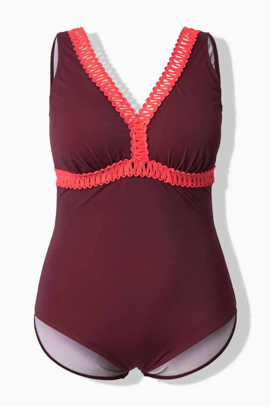 Maillot de bain à bonnets souples et galon fantaisie. Dos plongeant. Matière recyclée