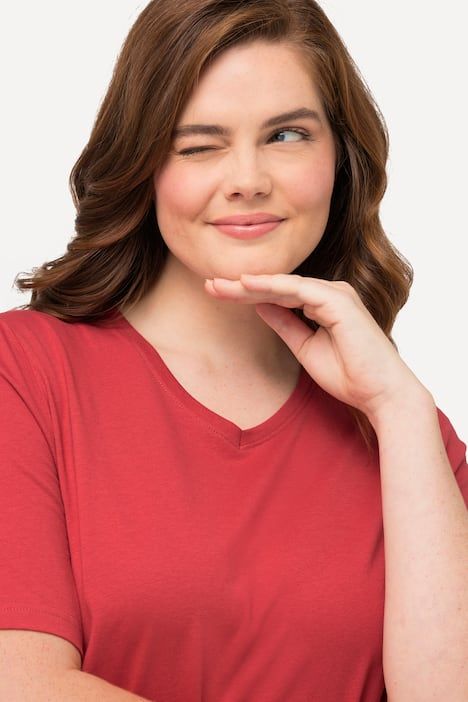 T-shirts en coton bio. Col en V et manches courtes. Lot de 2