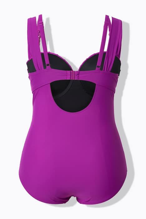 Maillot de bain à armatures. Passepoils et doubles bretelles