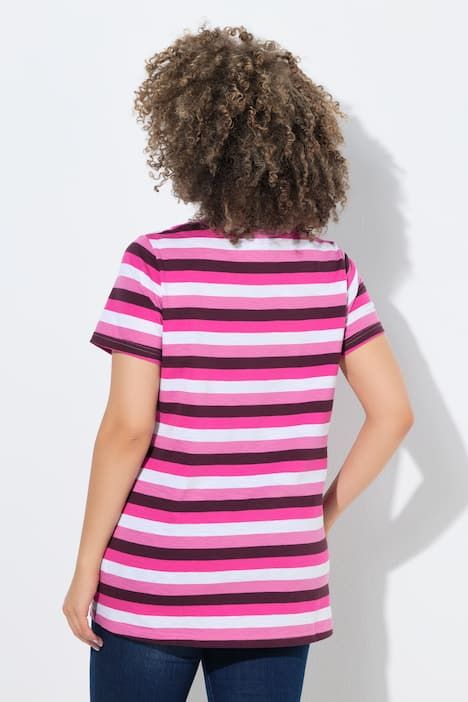 T-shirt, rayures et soleil. Encolure V et manches courtes. Coupe évasée