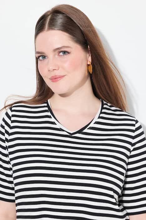 Lot de 2 T-shirts, rayures/uni, décolleté en V et manches courtes