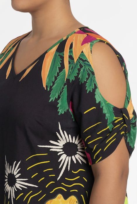 Robe en jersey motif chats, décolleté en V et manches courtes, coupe évasée