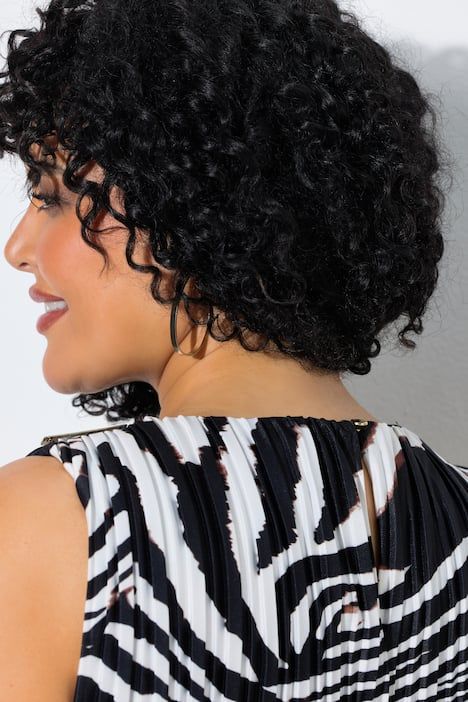 Robe midi sans manches, modèle plissé avec motif zébré, décolleté rond