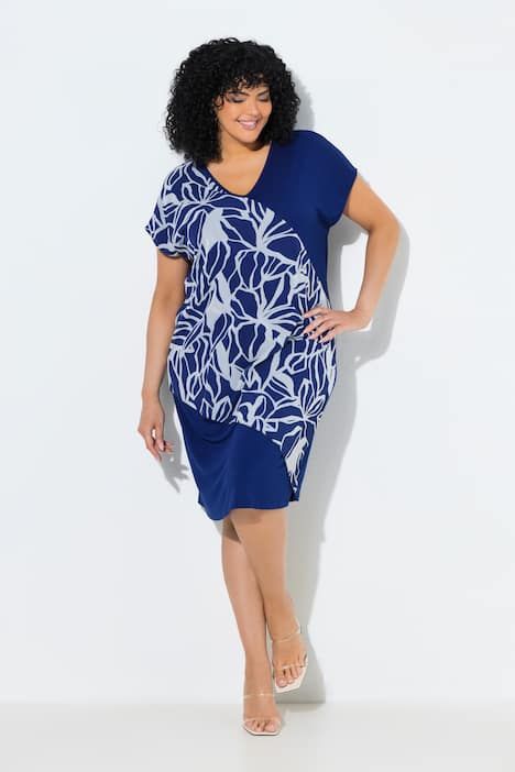 Robe en jersey, voile en mousseline, décolleté en V et manches courtes