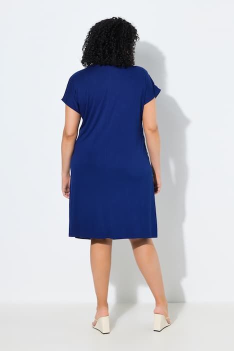 Robe en jersey, voile en mousseline, décolleté en V et manches courtes