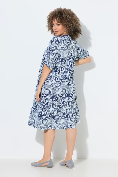 Robe en mousseline, col tunisien et manches courtes, coupe évasée