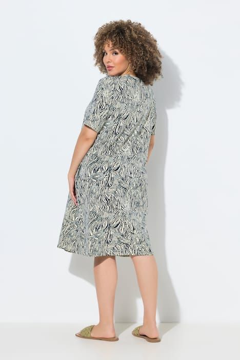 Robe motif zébré, décolleté en V et manches courtes, coupe évasée