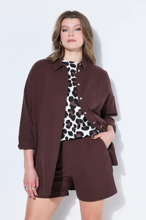 Chemisier en mousseline, oversize. Col classique, manches longues