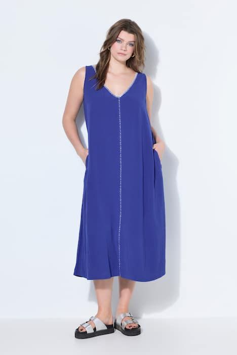 Robe longue évasée, liserés, sans manches