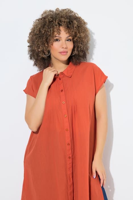 Chemisier long à manches courtes, col chemise et plis fantaisie, coupe évasée