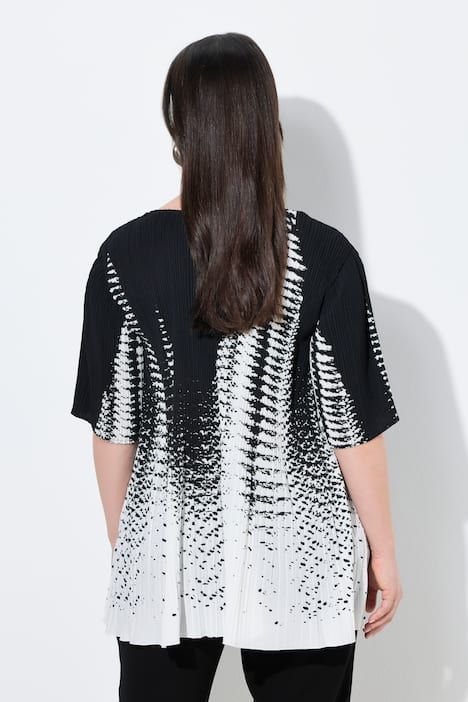 Blouse plissée avec imprimé, décolleté rond et manches courtes, coupe évasée