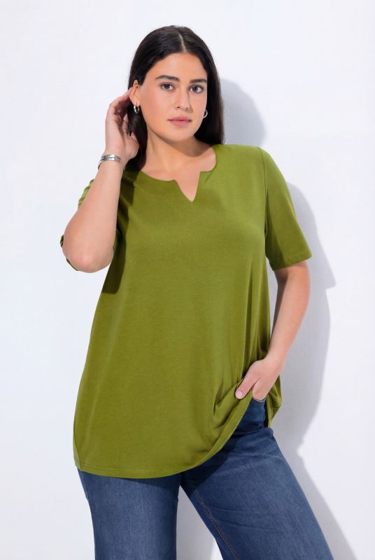 T-shirt manches courtes et col tunisien, coupe évasée