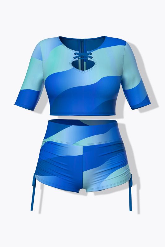 Bikini avec bonnets souples, manches courtes, laçage et motif vagues, matière recyclée