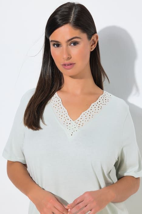 Pyjama en modal mélangé, T-shirt à manches courtes, broderie ajourée