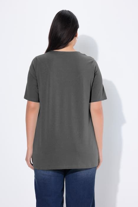 T-shirt manches courtes et col tunisien, coupe évasée