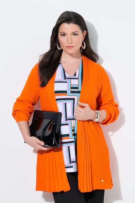 Cardigan plissé. Col châle et manches longues. Coupe évasée