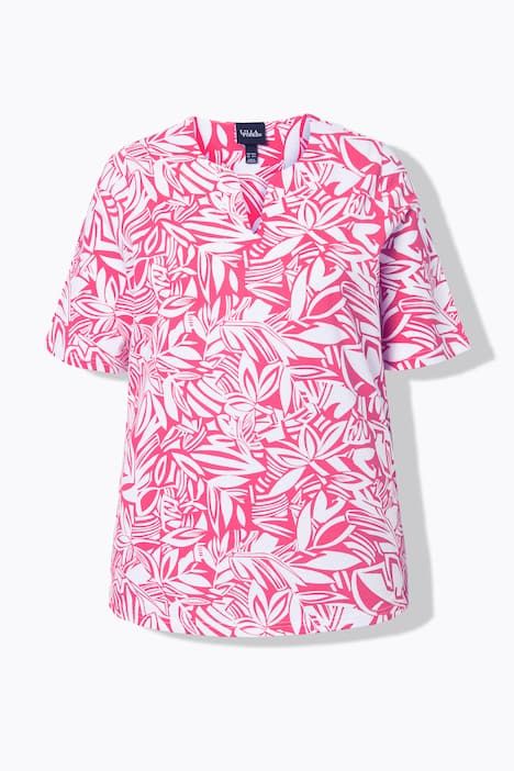 T-shirt, motif feuilles. Manches courtes et col tunisien. Coupe évasée