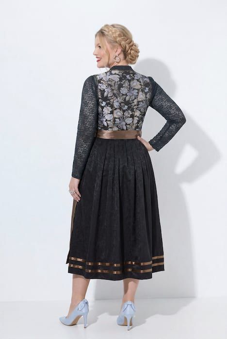 Dirndl sans manches, costume traditionnel bavarois. Décolleté carré et tablier en satin. Motif floral