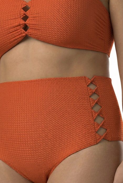 Bikini avec bonnets souples, découpes fantaisie et bretelles ajustables