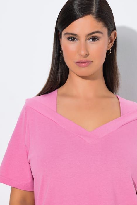 Pyjama 2 pièces, T-shirt manches courtes et décolleté en V + pantalon avec poches, motif éléphants