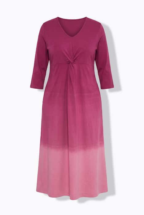 Robe en jersey motif batik, décolleté en V et manches 3/4, coupe évasée