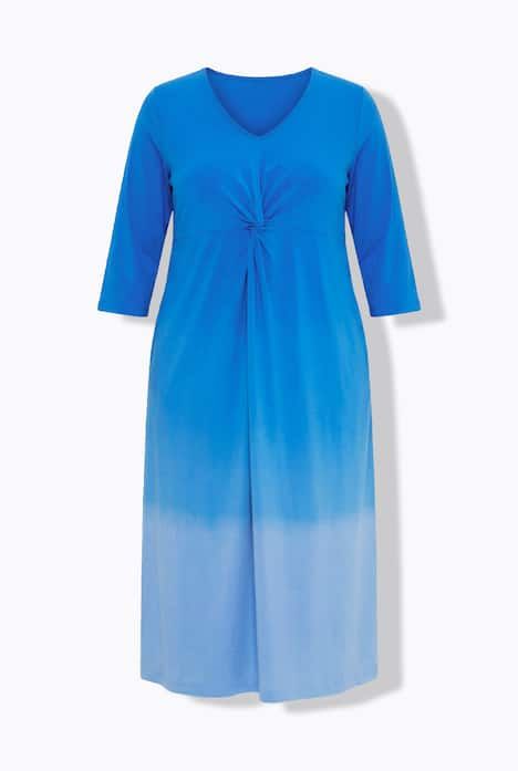 Robe en jersey motif batik, décolleté en V et manches 3/4, coupe évasée