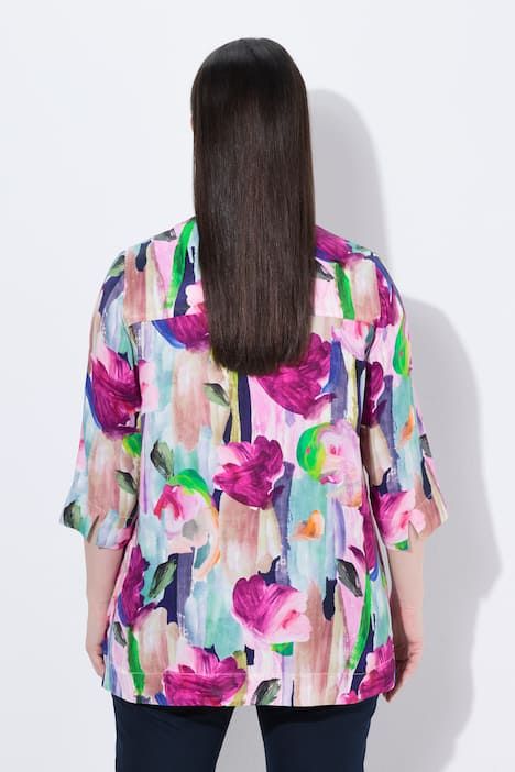 Blouse en satin imprimé, décolleté en V et manches 3/4, coupe évasée