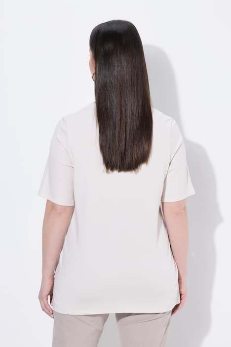 T-shirt en coton Pima, cœur sur le buste, décolleté rond et manches courtes, coupe évasée