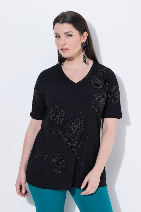 T-shirt avec perles fantaisie, coupe Classic Fit, décolleté en V et manches courtes