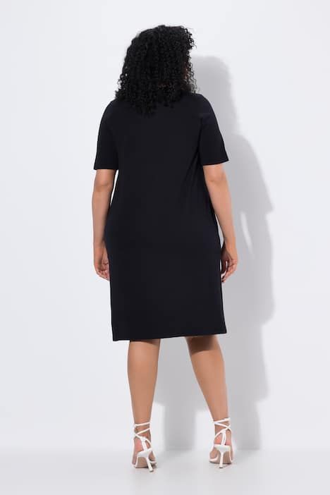 Robe en jersey décolleté rond et manches courtes, empiècement avec rayures