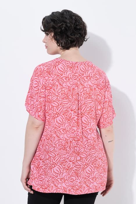 Blouse motif floral, col tunisien et manches courtes, coupe évasée