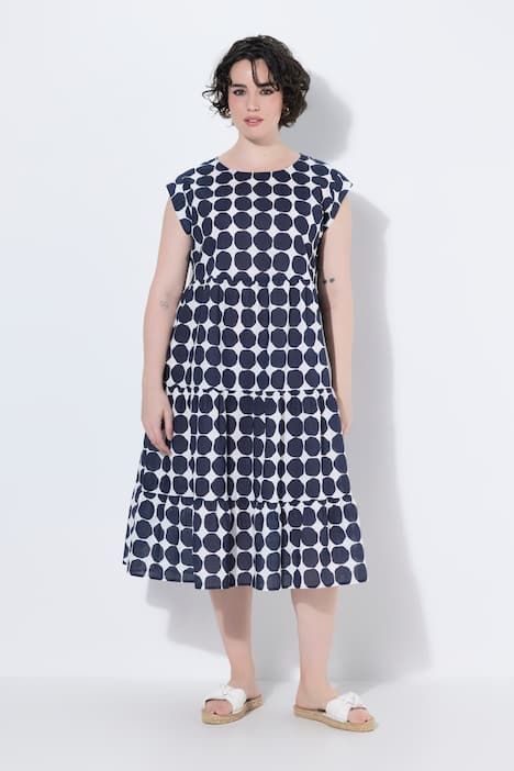 Robe midi à pois, décolleté rond et manches courtes, coupe évasée