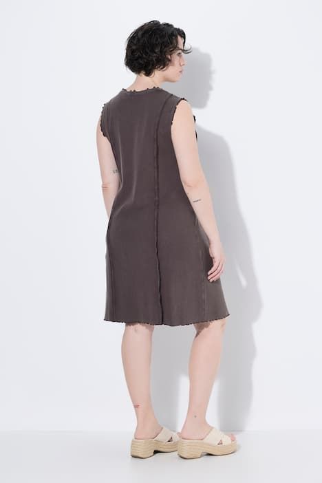 Robe en jersey côtélé, modèle sans manches, décolleté rond