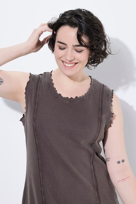 Robe en jersey côtélé, modèle sans manches, décolleté rond